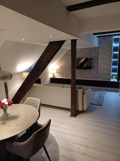 Apartman Ena Radiceva Zagreb Eksteriør billede